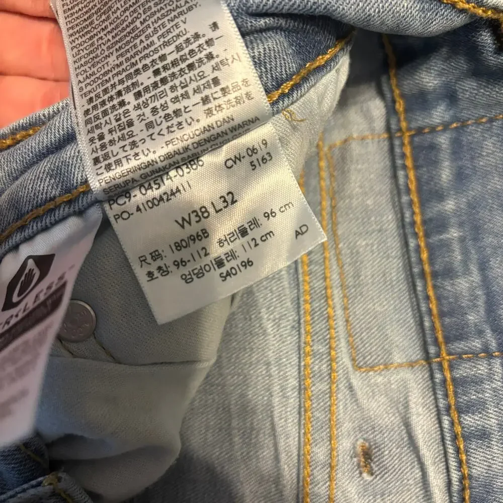 Levi's Levis Waterless Light Wash Jeans Men's Size 38 x 32 Straight